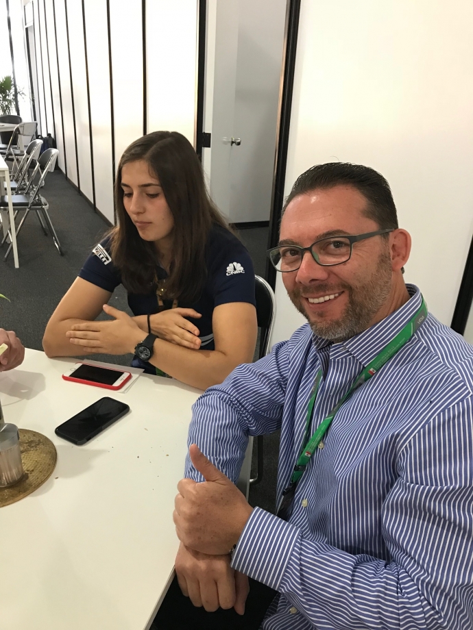 Omar Alvarez y Tatiana Calderón Sauber F1. @omarketingf1