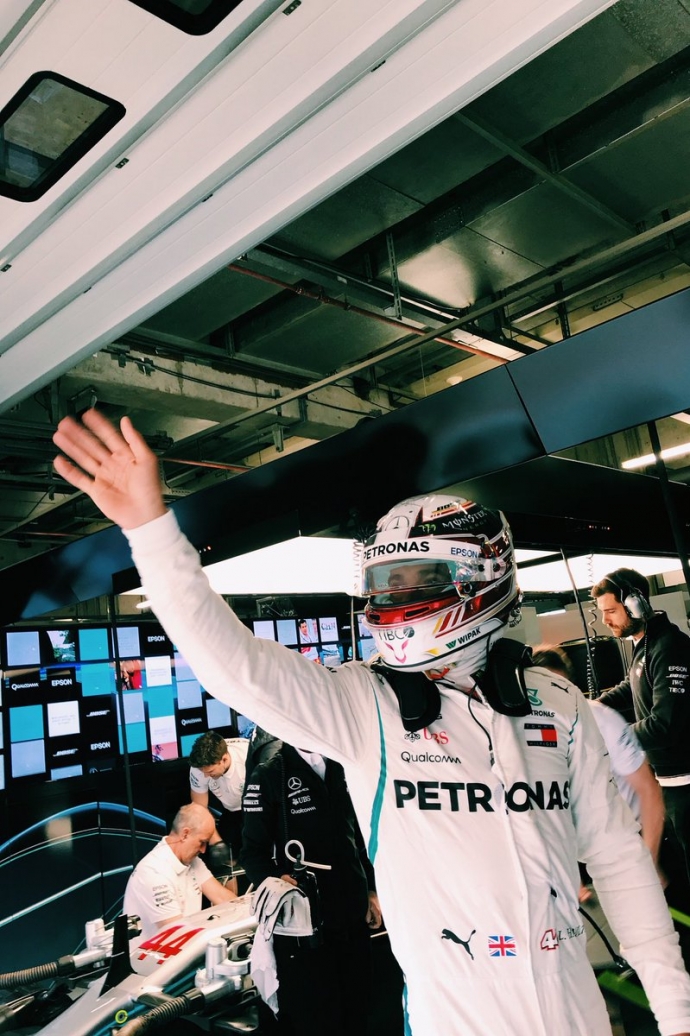 Hamilton marca el ritmo en China 