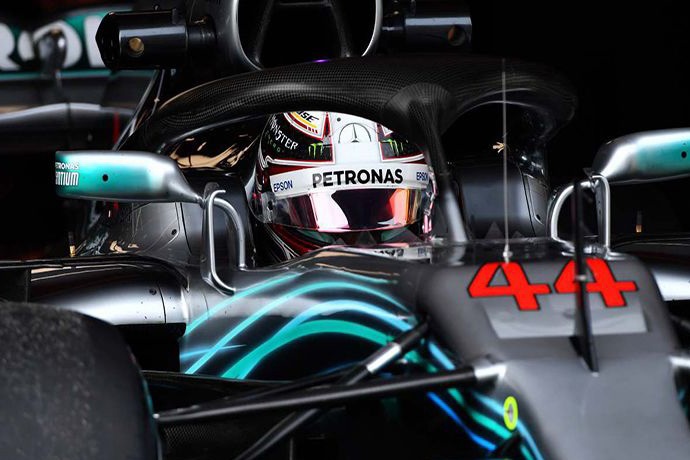 CRÓNICA GP Azerbaiyán 2018: Red Bull regala la carrera a Hamilton, con Sainz 5º y Alonso 7º