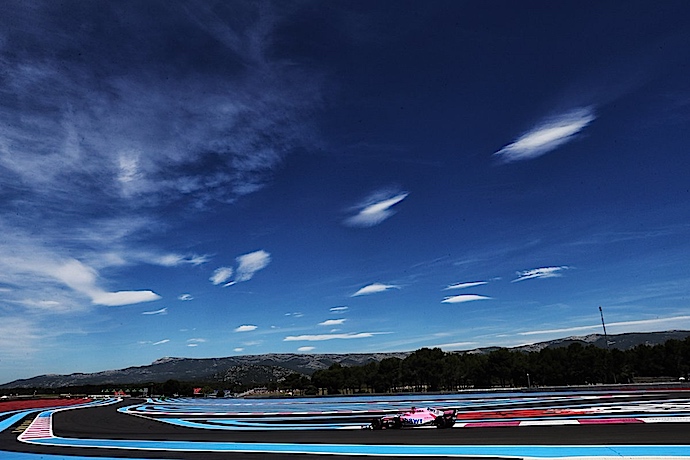 Viernes en Francia - Force India debuta como semi-anfitrión en colorida casa de Ocon