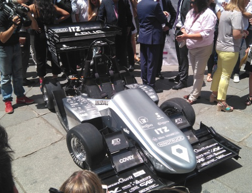GALERÍA – Presentación de los ARUS ART18 gasolina y eléctrico