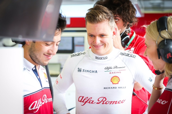 Mick Schumacher: “No me resultó complicado combinar carreras de F2 y test de F1”