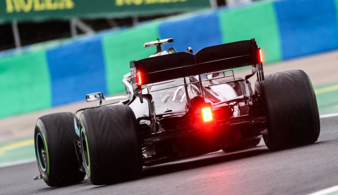 Viernes en Hungría – Mercedes “Vuelta a la página”