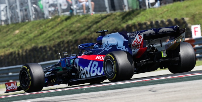 Domingo en Hungría – Toro Rosso: Albon rescata un punto tras una bonita lucha con Kvyat