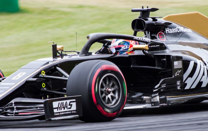 Viernes en Japón – Haas con Grosjean a media tabla en el inicio de un fin de semana diferente