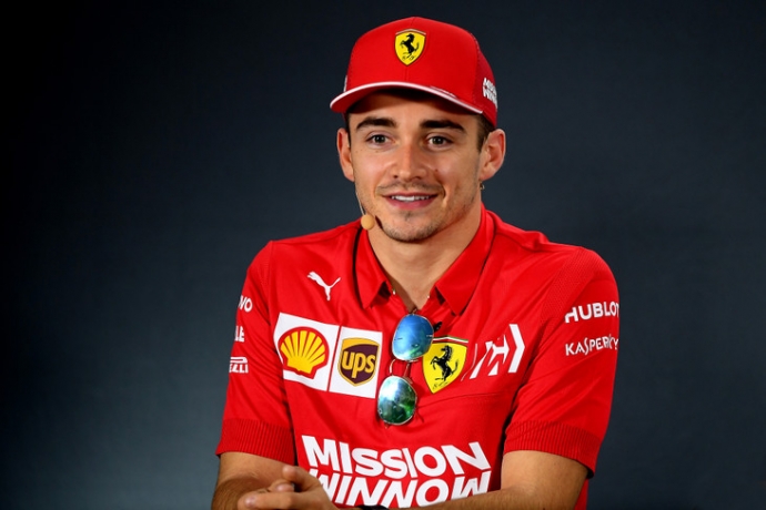 Leclerc renueva con Ferrari hasta 2024