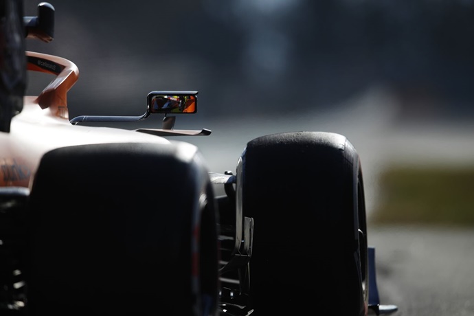 Test F1 2020: Día 2 – McLaren, a paso firme