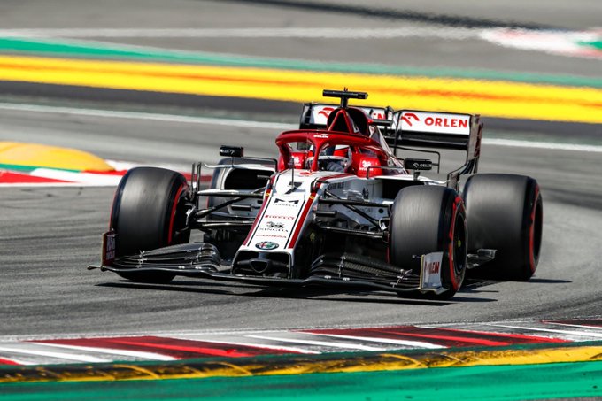 Sábado en España Alfa Romeo consigue entrar en Q2 gracias a Kimi