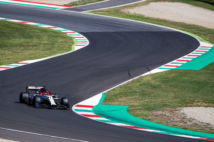 Sábado en La Toscana Alfa Romeo consigue entrar en Q2 gracias a Kimi