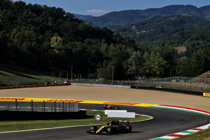 Domingo en La Toscana - Renault roza el podio con un Ricciardo que es cuarto