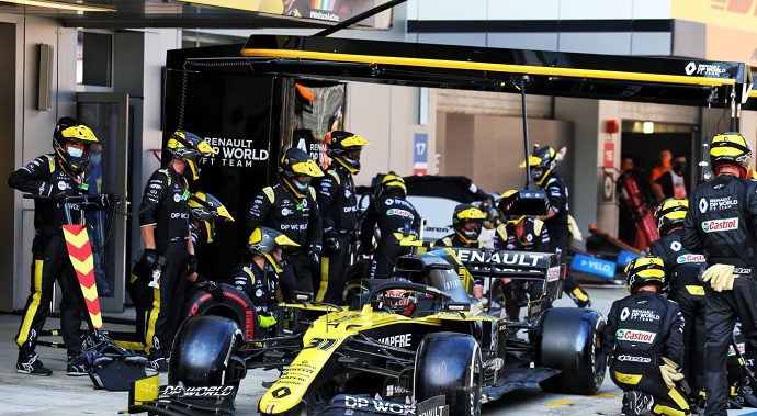 Domingo en Rusia - Renault termina de la misma manera que empieza