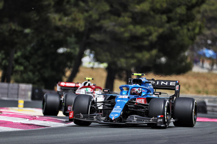 Domingo en Francia – Alpine: Alonso brilla con luz propia