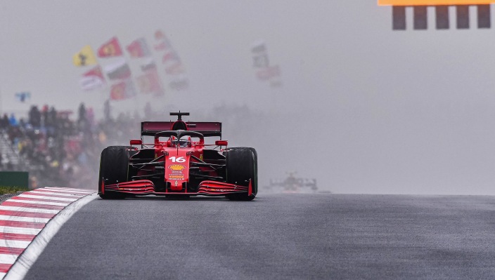 Domingo en Turquía – Ferrari: Leclerc roza el podio, Sainz es ‘Driver of the day’