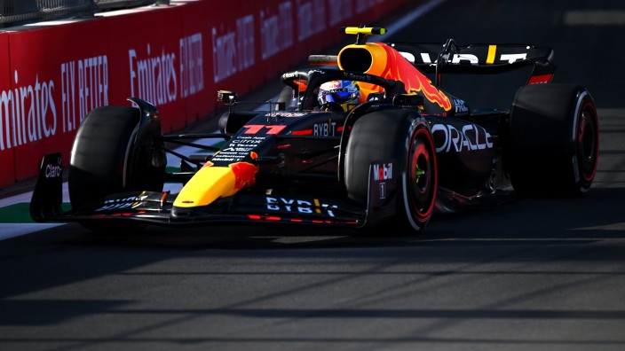Viernes en Arabia Saudí - Red Bull acecha a Ferrari