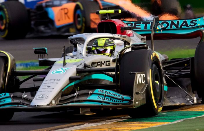 Sábado en Australia - Mercedes se crece en clasificación