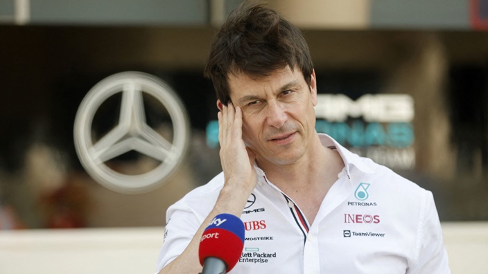 Wolff no quiere señalar al motor como el gran problema de Mercedes