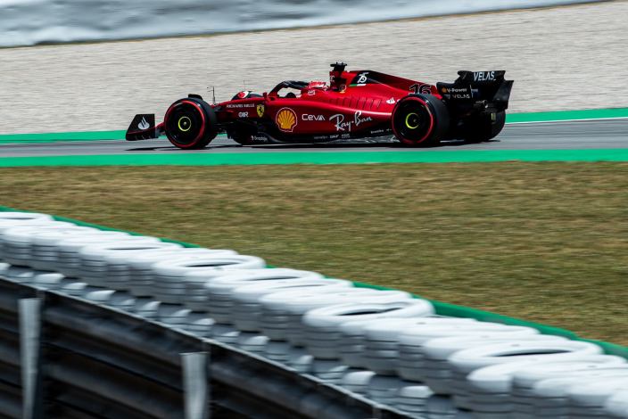 Sábado en España – Ferrari vuelve a llevarse la pole, y una vez más es de Charles Leclerc