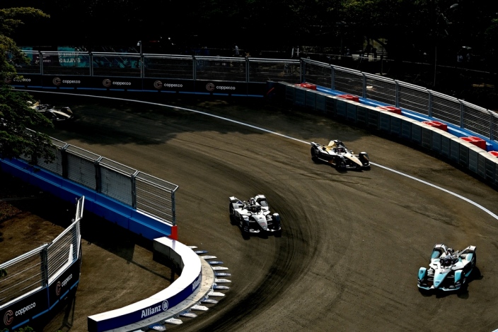 Mitch Evans gana el inaugural #JakartaEPrix