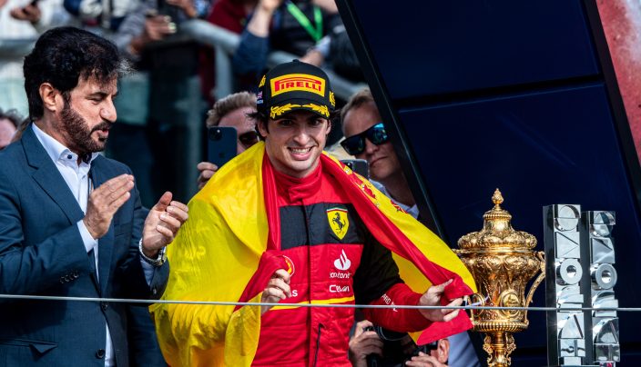 Domingo en Gran Bretaña – Ferrari se lleva la gloria en Silverstone con Sainz