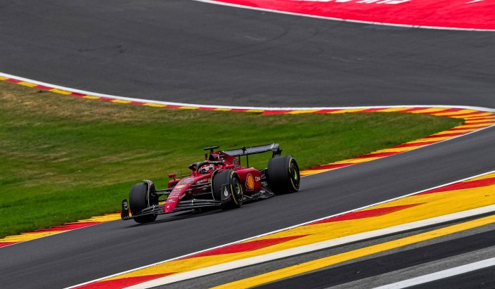 Viernes en Bélgica - Ferrari vuelve fuerte de vacaciones